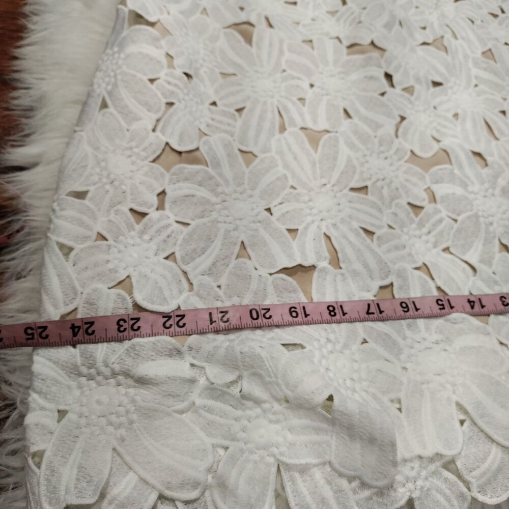 Stone Cold Fox White Floral Lace Strapless Midi Summer Bachelorette Dress XS - Picture 9 of 10